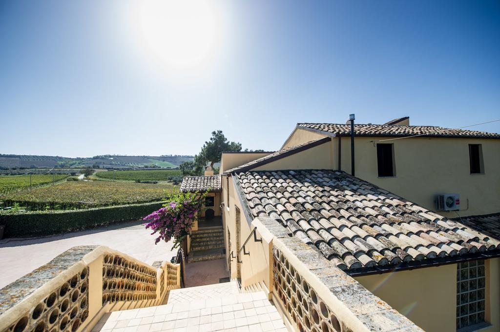 Masseria Del Vino Villa Loreto Aprutino Exterior photo