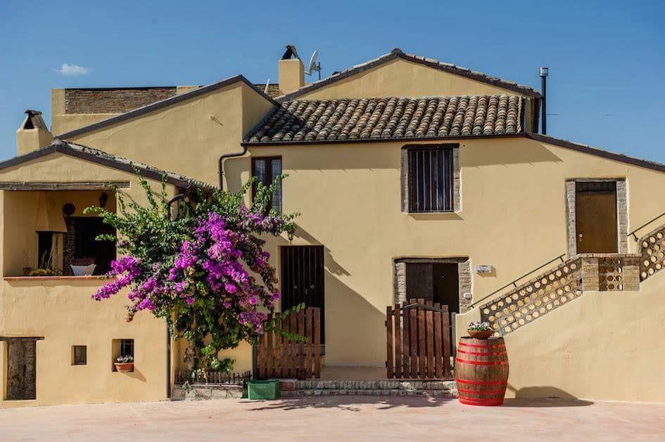 Masseria Del Vino Villa Loreto Aprutino Exterior photo